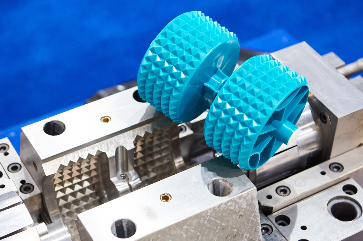 แม่พิมพ์ฉีดพลาสติก Injection Moulding